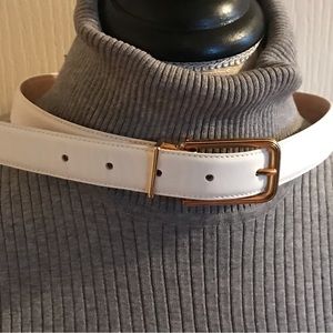 Liz Claiborne White leather belt, small